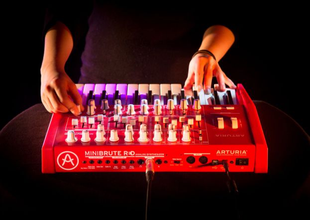 Arturia MiniBrute / MicroBrute RED