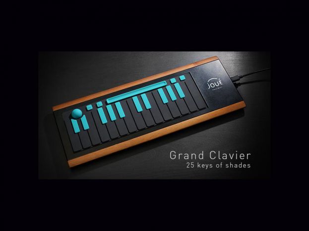 Joué présente le Grand Clavier