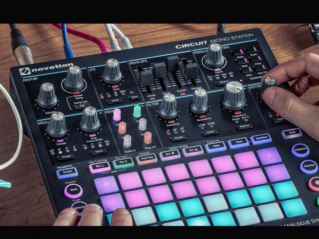 Novation présente Circuit Mono Station